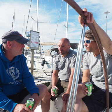 Piro Sailing, Crew Wear