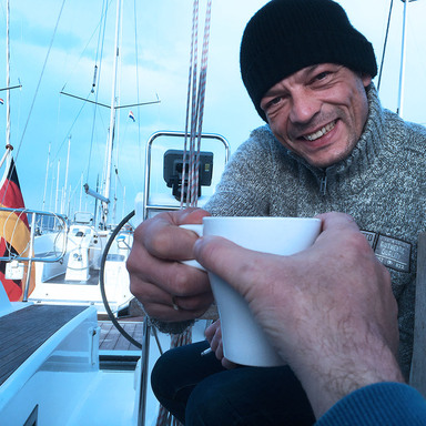 Café on Bord, PICCOLA STREGA, Salona 35